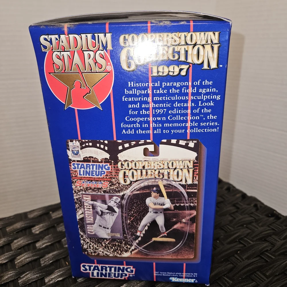 1995 Starting Lineup Action Figure Mike Schmidt Baseball Figure